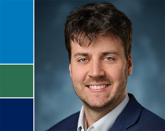 Photo of Chris Bauer